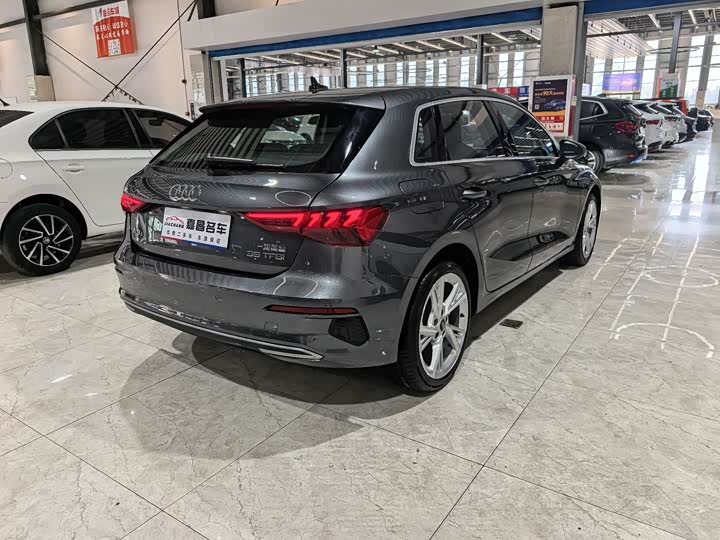 Фото 2 - Audi A3
