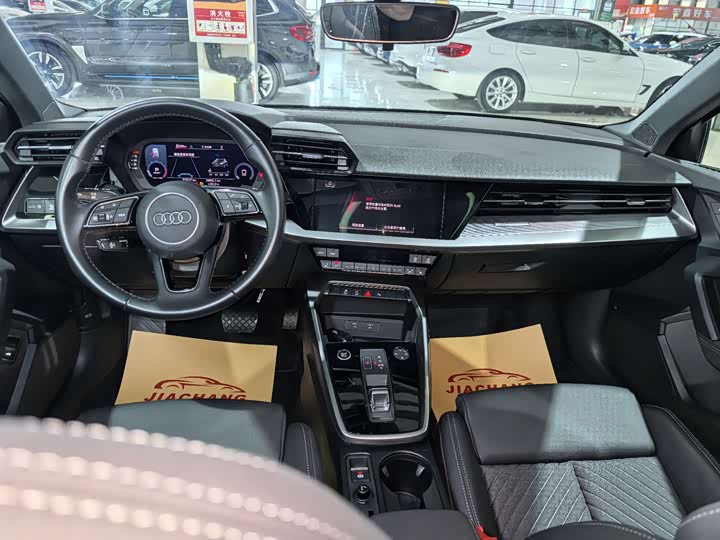 Фото 5 - Audi A3