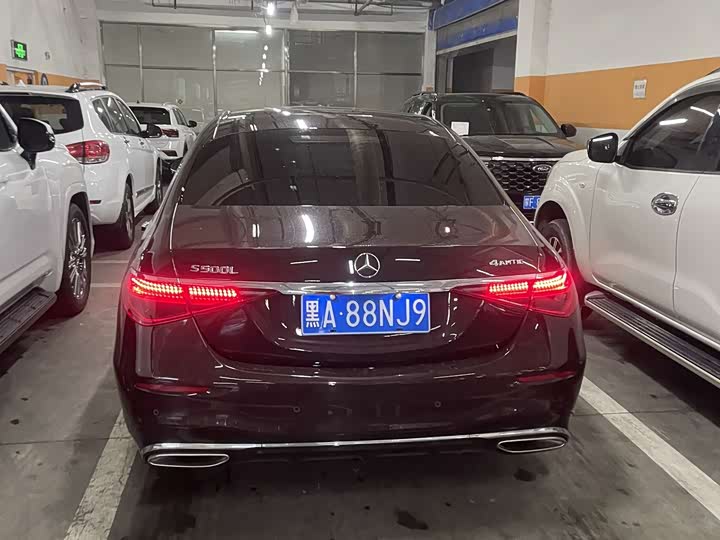 Фото 4 - Mercedes-Benz S-Class