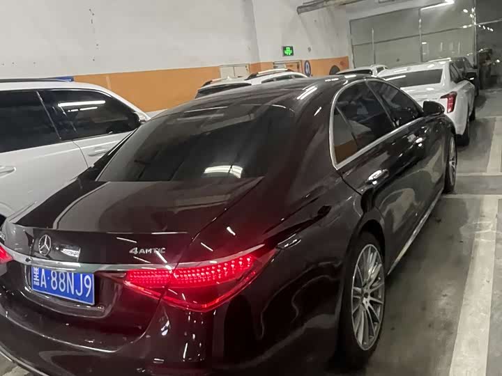 Фото 5 - Mercedes-Benz S-Class