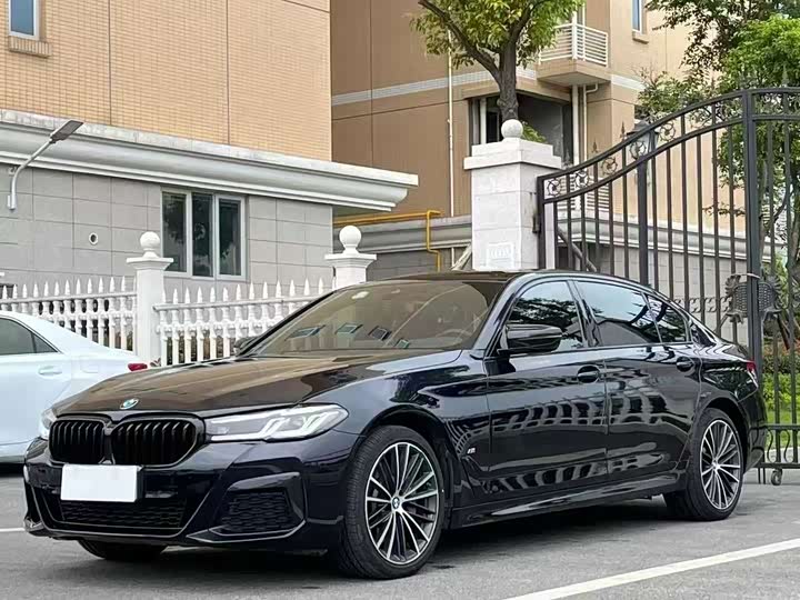 Фото 1 - BMW 5 Series