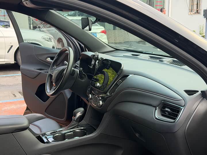 Chevrolet Equinox 2023 2023款 轻混 2.0T RS 智能拓界版