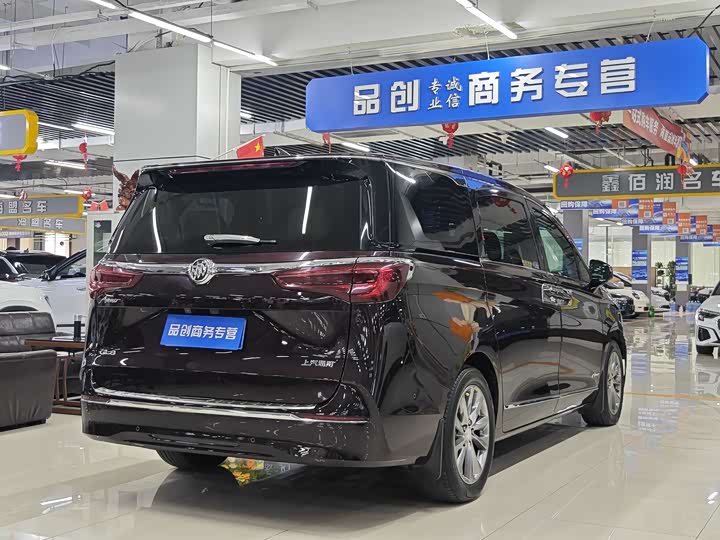 Photo 7 - Buick GL8 ES