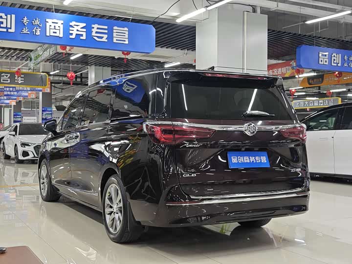 Photo 9 - Buick GL8 ES