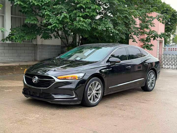 صورة 1 - Buick LaCrosse