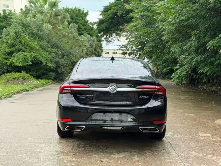 صورة 5 - Buick LaCrosse