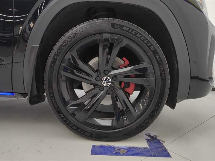 صورة 6 - Volkswagen Teramont X