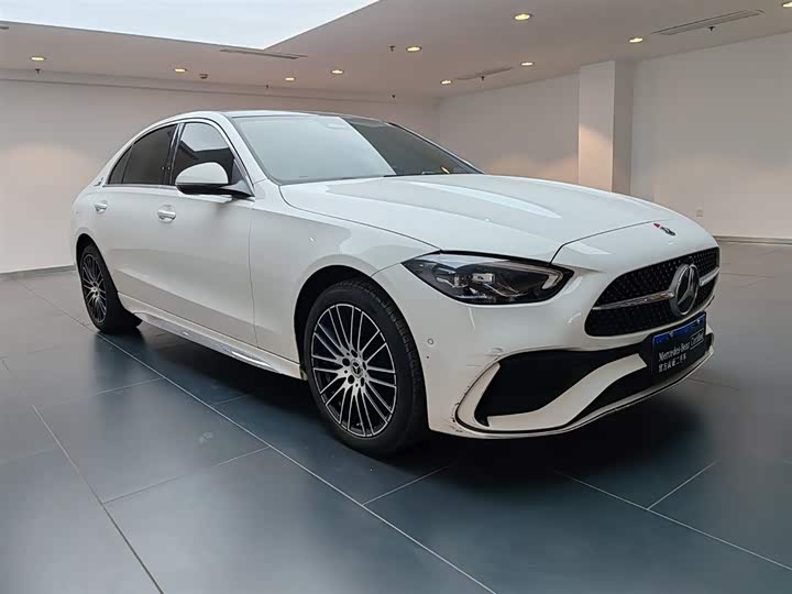 Фото 2 - Mercedes-Benz C-Class