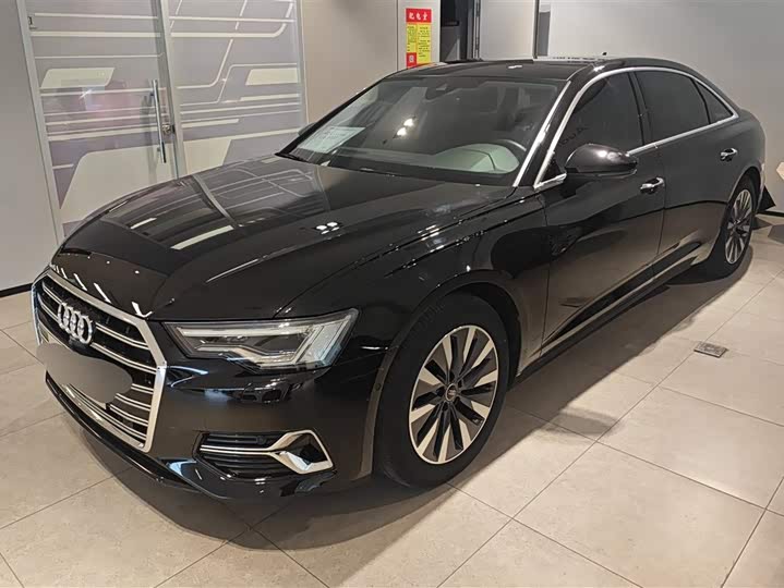 Фото 1 - Audi A6L