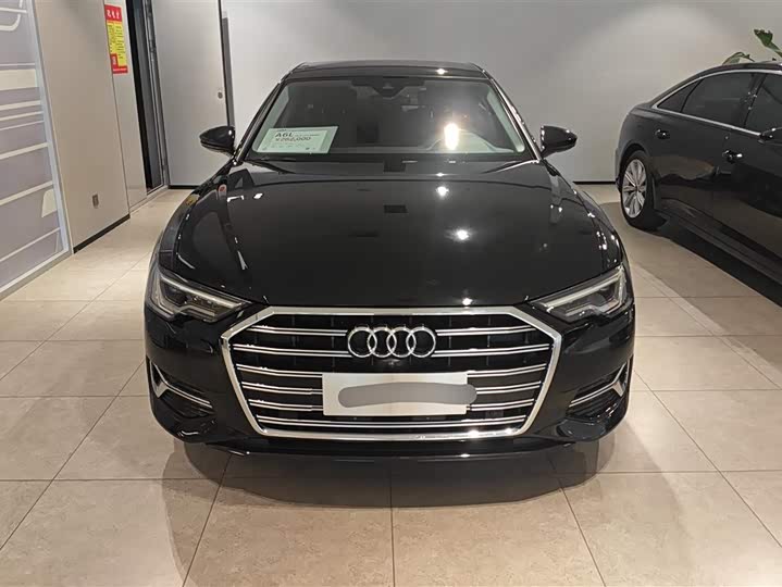 Фото 2 - Audi A6L