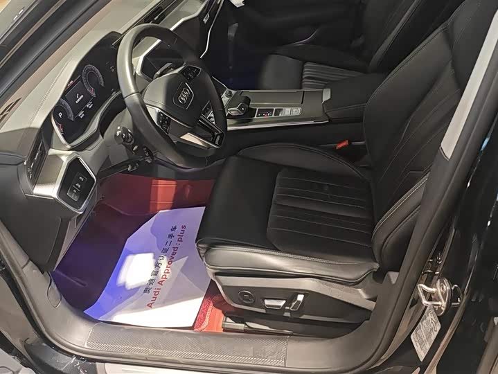 Фото 9 - Audi A6L