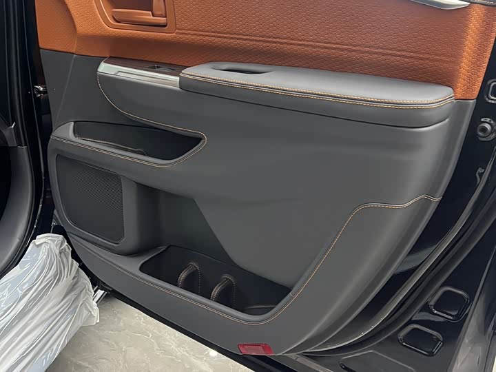 Toyota Sienna 2026 2026款 2.5L 双擎两驱舒适版