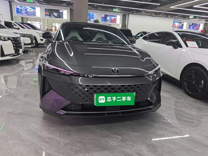 صورة 3 - Changan UNI-V Hybrid