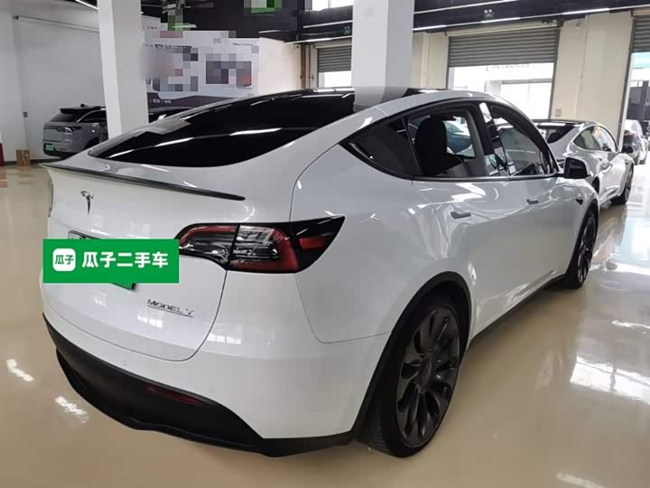 Zdjęcie 7 - Tesla Model Y