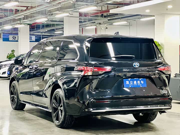 Toyota Sienna 2021 2021款 2.5L混动 尊贵版