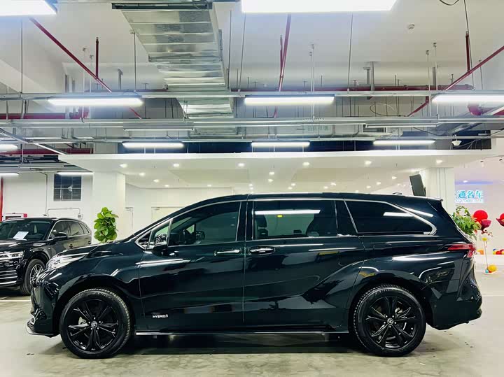 Toyota Sienna 2021 2021款 2.5L混动 尊贵版