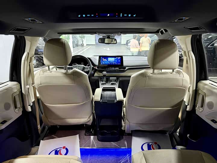Toyota Sienna 2021 2021款 2.5L混动 尊贵版