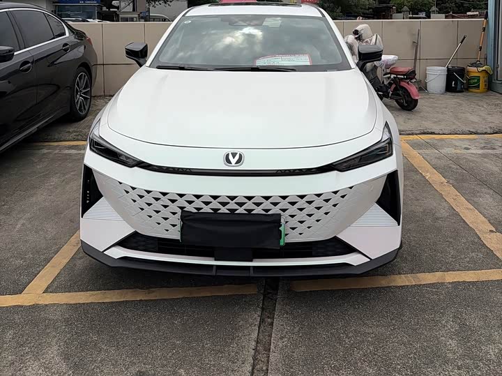 2024 Changan UNI-V Hybrid