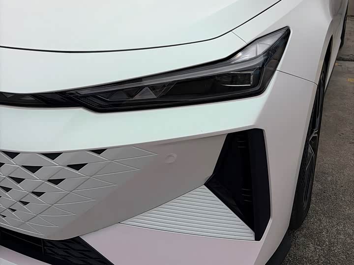 2024 Changan UNI-V Hybrid