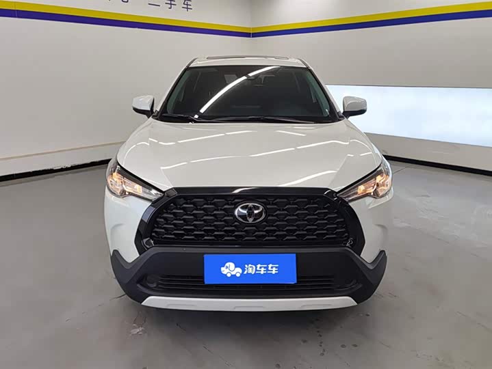 Фото 2 - Toyota Corolla Cross