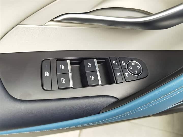 Photo 9 - BYD Song Pro