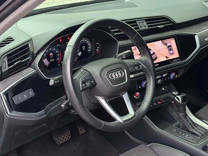 Zdjęcie 7 - Audi Q3
