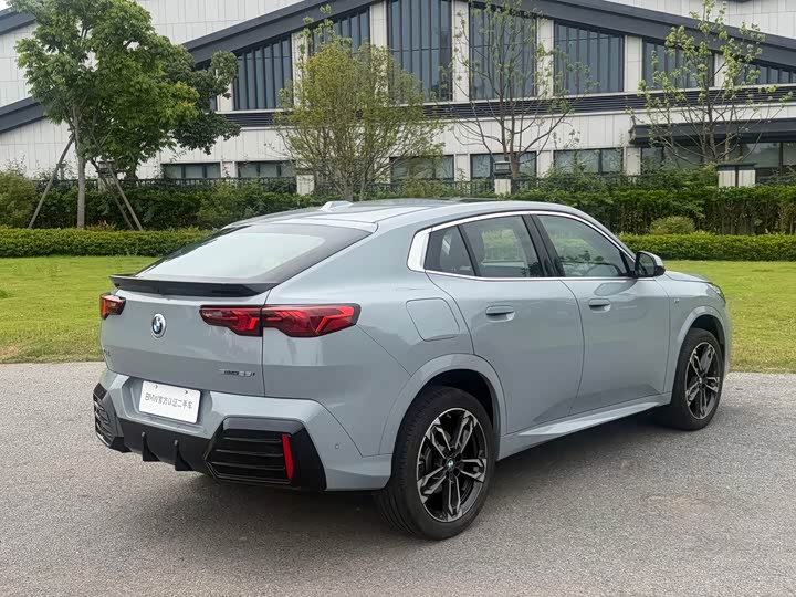BMW X2 2025 2025款 sDrive25i M运动套装