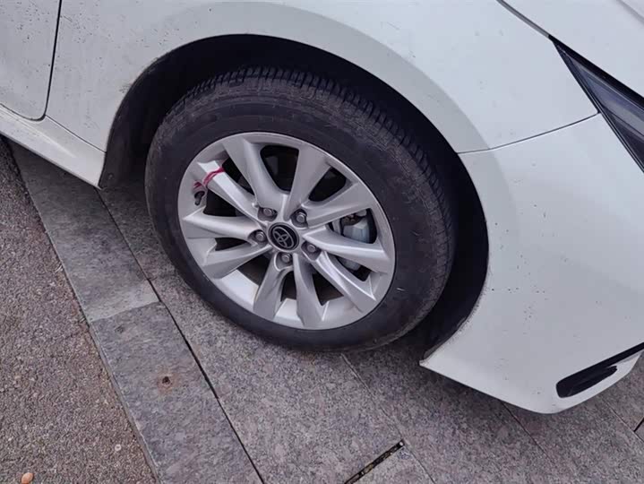 Photo 6 - Toyota Corolla