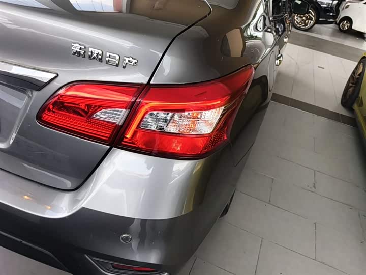 Zdjęcie 8 - Nissan Sylphy