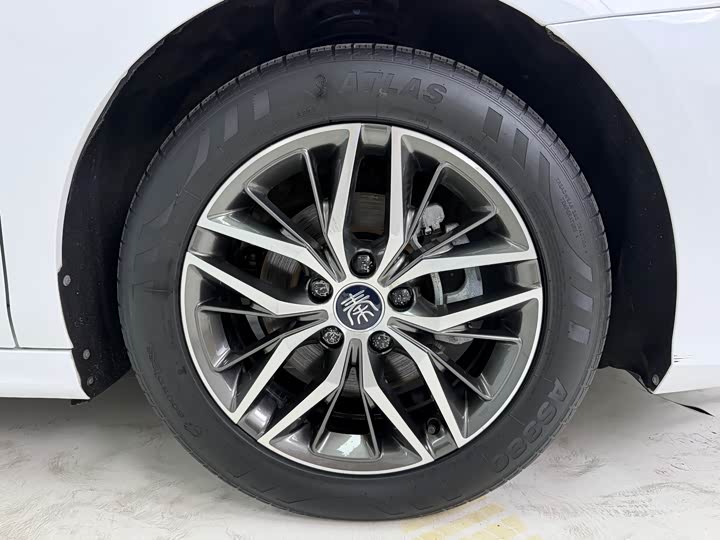 BYD Qin Plus 2021 2021款 DM-i 55KM 旗舰型
