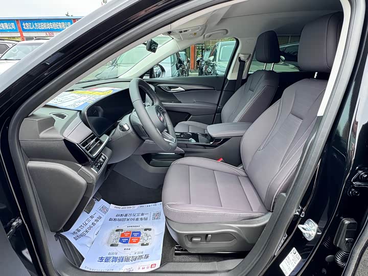 Buick Envision Plus 2025 2025款 昂科威Plus 28T 两驱白金版