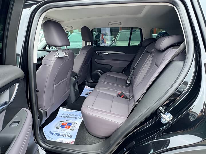 Buick Envision Plus 2025 2025款 昂科威Plus 28T 两驱白金版
