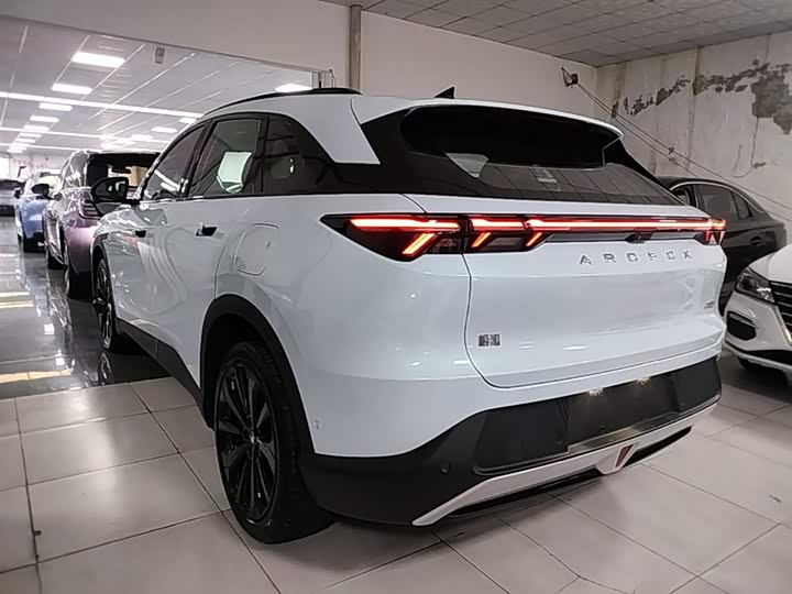 BAIC Arcfox Alpha T5 2024 2024款 660 MAX