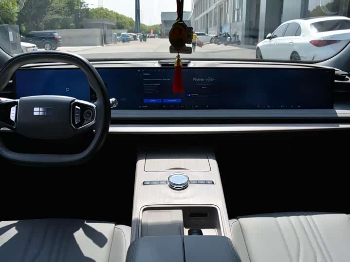Geely Galaxy E8 2024 2024款 550km 后驱PRO