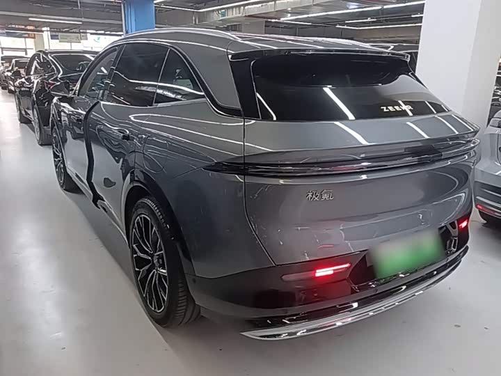 Zeekr 7X 2025 2025款 100kWh 长续航四驱智驾版