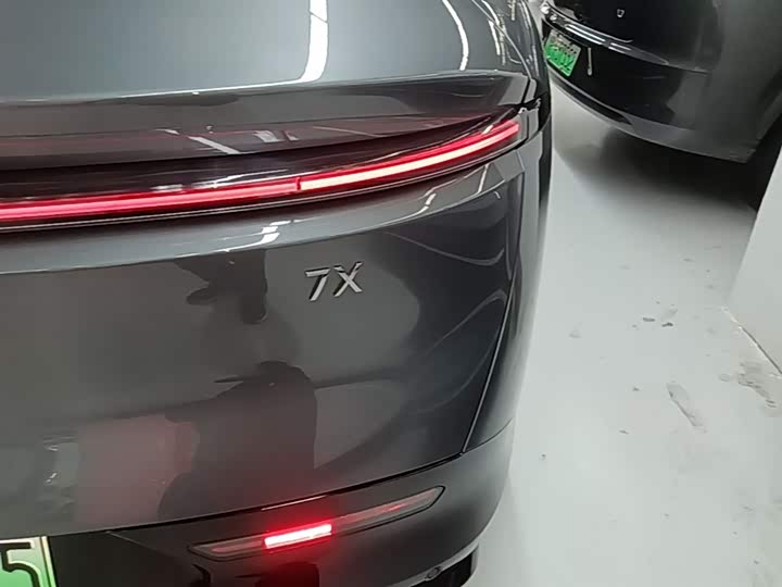 Zeekr 7X 2025 2025款 100kWh 长续航四驱智驾版