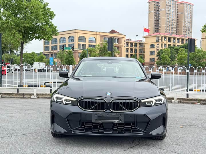 BMW 3 Series 2025 2025款 330Li M运动曜夜套装