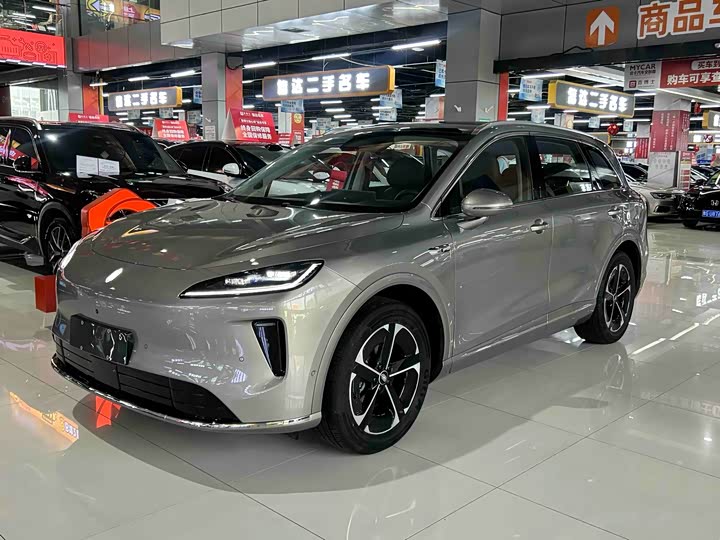 Zdjęcie 1 - Shangjie (Huawei × SAIC) H5