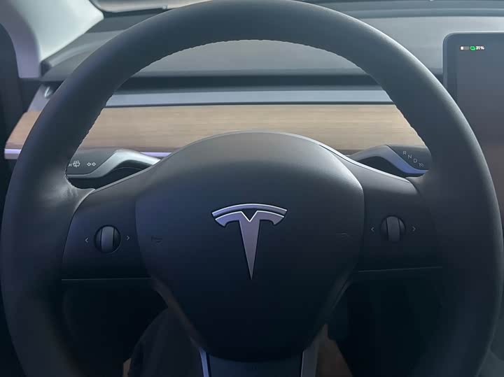 Фото 6 - Tesla Model Y