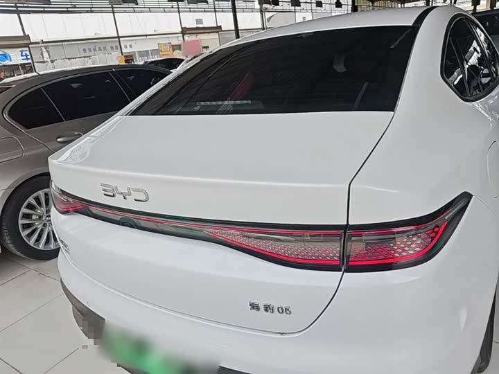 BYD Seal 05 DM-i Hybrid 2025 2025款 DM-i 智驾版 55KM豪华型