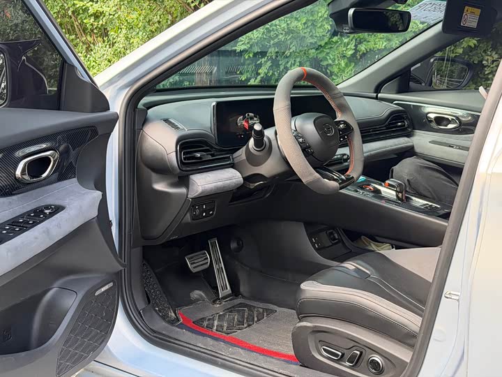 صورة 4 - GAC Trumpchi Empow R