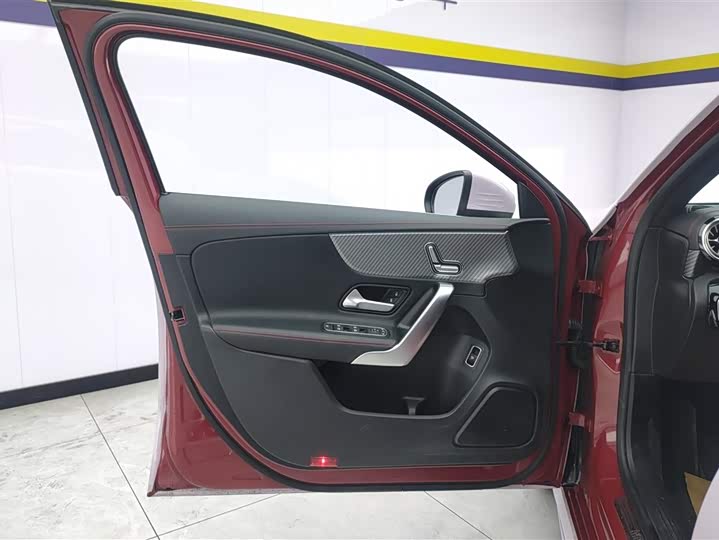 Фото 7 - Mercedes-Benz A-Class