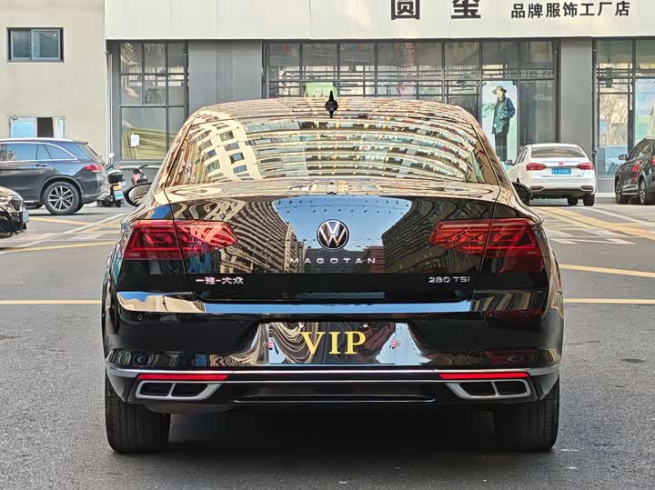 Фото 8 - Volkswagen Magotan