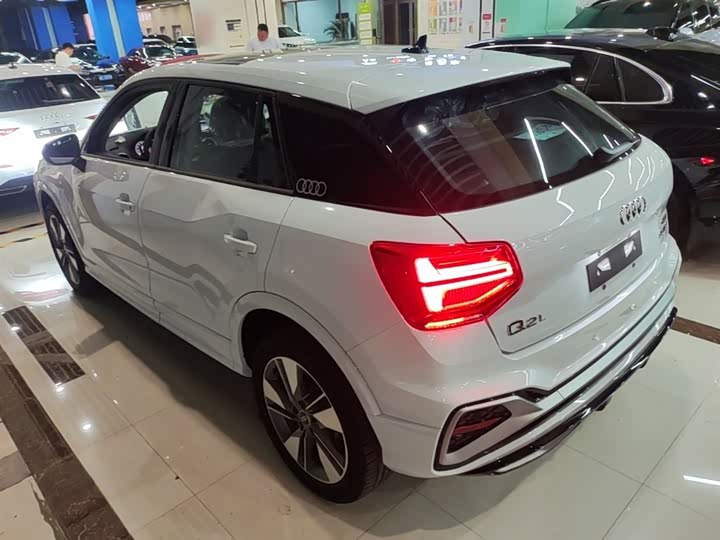2025 Audi Q2L