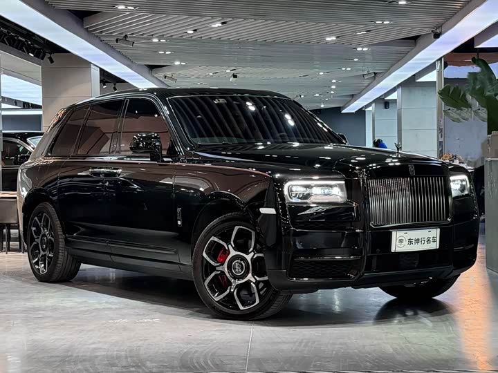Фото 3 - Rolls-Royce Cullinan