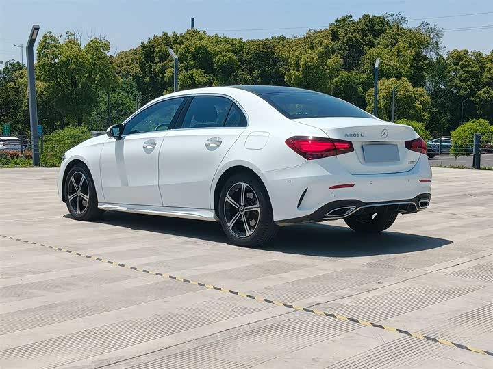 Фото 4 - Mercedes-Benz A-Class