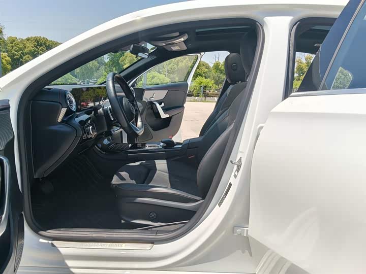 Фото 9 - Mercedes-Benz A-Class