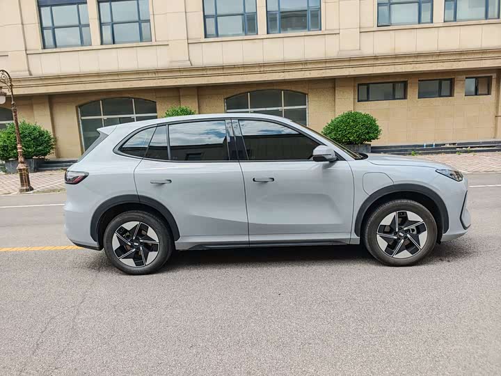 Фото 5 - Geely Galaxy E5