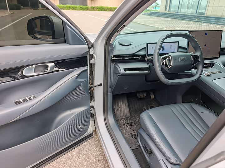 Фото 7 - Geely Galaxy E5