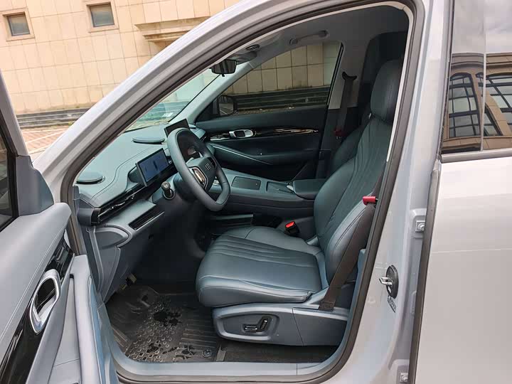Фото 8 - Geely Galaxy E5